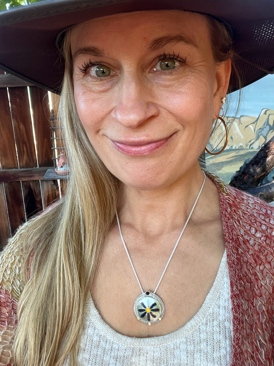 Cloisonné Enamel Black Daisy Necklace