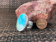 Load image into Gallery viewer, Oval Labradorite Ring- size 9.5