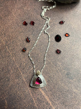 Load image into Gallery viewer, Rhodolite Garnet Necklace