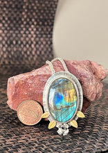 Load image into Gallery viewer, Oval Labradorite Necklace